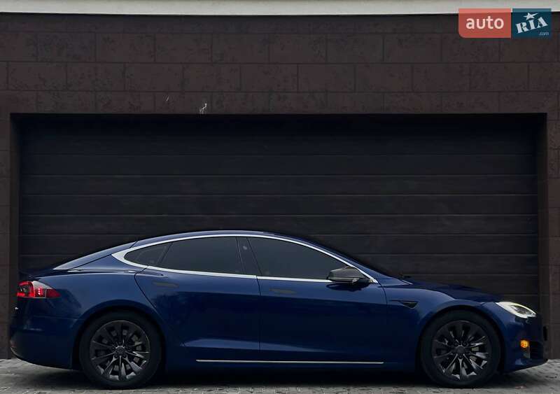 Лифтбек Tesla Model S 2017 в Николаеве фото 9 Лифтбек Tesla Model S 2017 в Николаеве