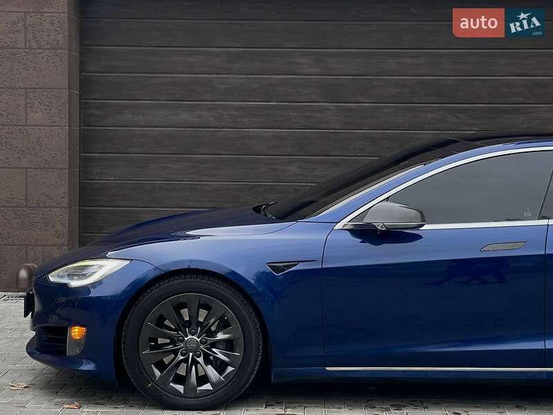 Лифтбек Tesla Model S 2017 в Николаеве фото 3 Лифтбек Tesla Model S 2017 в Николаеве