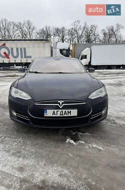 Лифтбек Tesla Model S 2013 в Киеве