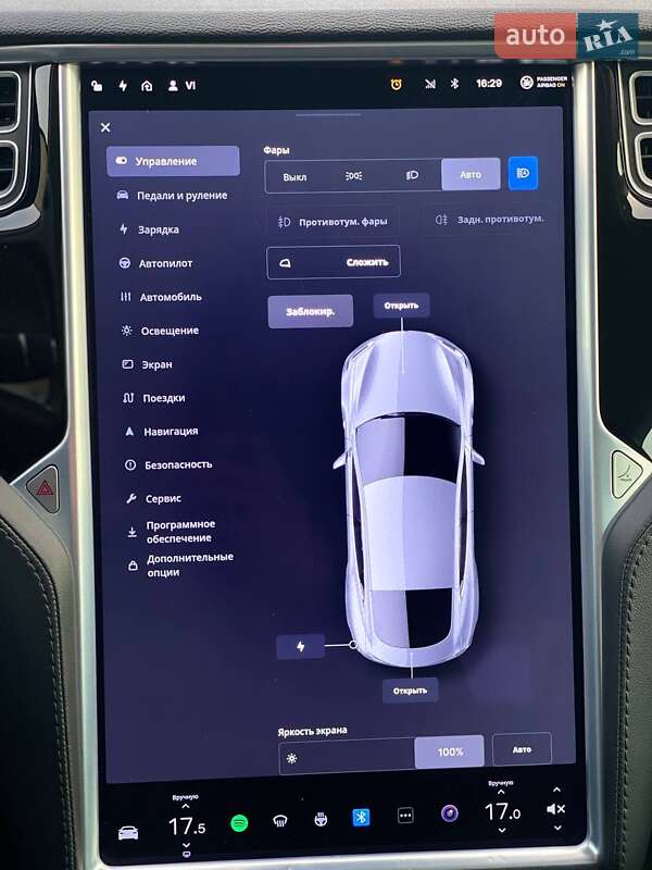 Ліфтбек Tesla Model S 2015 в Києві