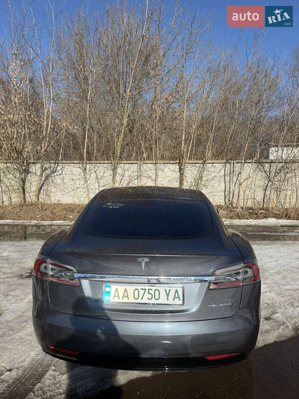 Ліфтбек Tesla Model S 2020 в Києві