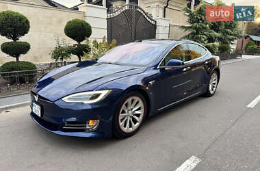 Лифтбек Tesla Model S 2017 в Одессе