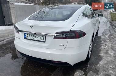 Лифтбек Tesla Model S 2017 в Киеве