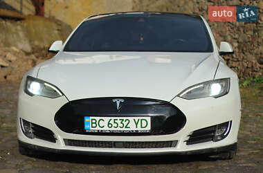 Лифтбек Tesla Model S 2014 в Мукачево