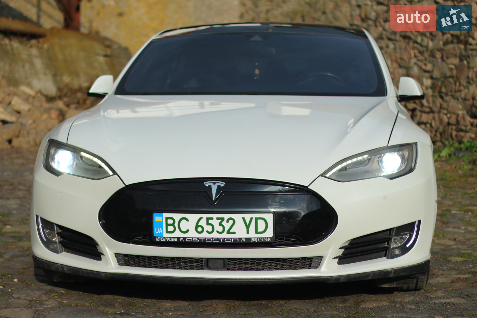 2014 Tesla Model S - мініатюра 4