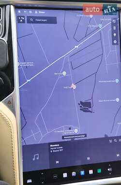 Лифтбек Tesla Model S 2014 в Львове
