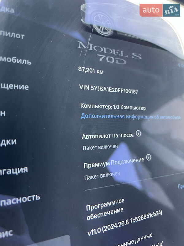 Лифтбек Tesla Model S 2015 в Черновцах