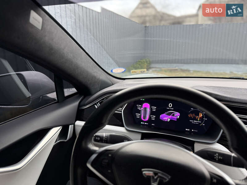 Лифтбек Tesla Model S 2017 в Каменском