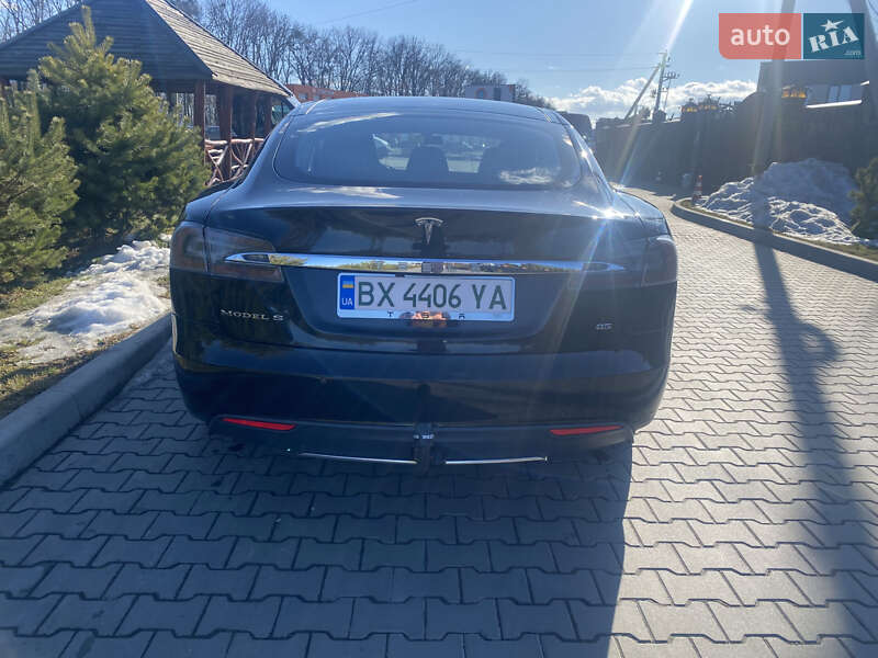 Лифтбек Tesla Model S 2015 в Луцке фото 9 Лифтбек Tesla Model S 2015 в Луцке
