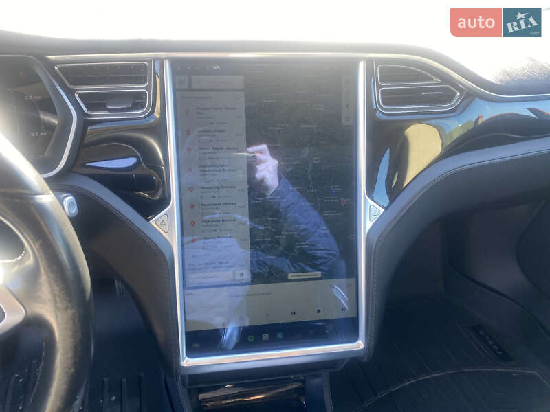 Лифтбек Tesla Model S 2015 в Луцке фото 20 Лифтбек Tesla Model S 2015 в Луцке