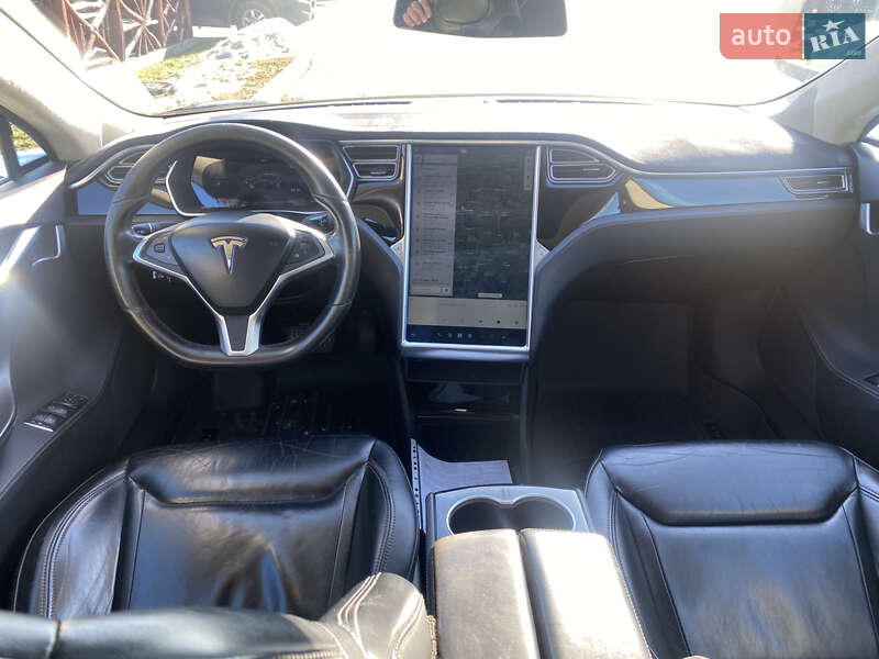 Лифтбек Tesla Model S 2015 в Луцке фото 27 Лифтбек Tesla Model S 2015 в Луцке