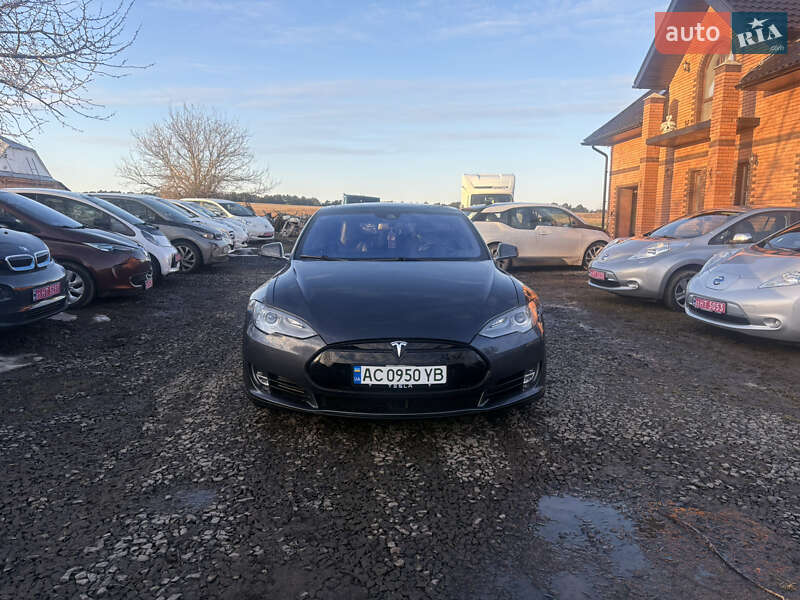 Ліфтбек Tesla Model S 2015 в Луцьку фото 3 Ліфтбек Tesla Model S 2015 в Луцьку