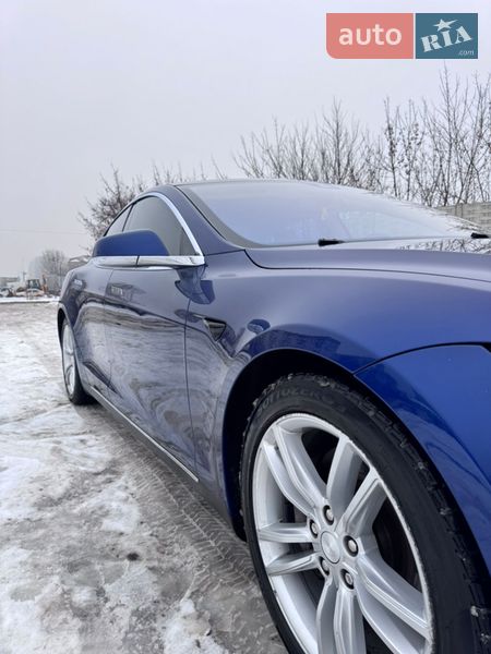 Ліфтбек Tesla Model S 2015 в Харкові