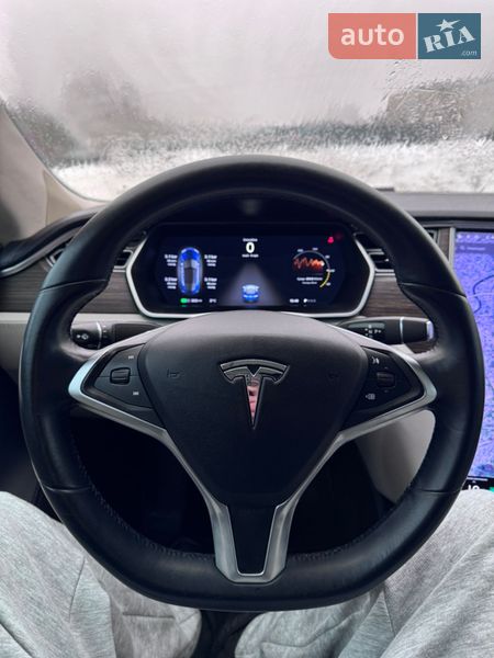 Ліфтбек Tesla Model S 2015 в Харкові