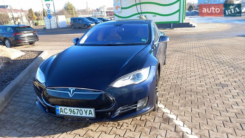 Лифтбек Tesla Model S 2013 в Нововолынске фото 13 Лифтбек Tesla Model S 2013 в Нововолынске