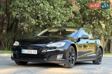 Лифтбек Tesla Model S 2014 в Львове