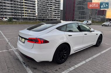 Лифтбек Tesla Model S 2018 в Киеве
