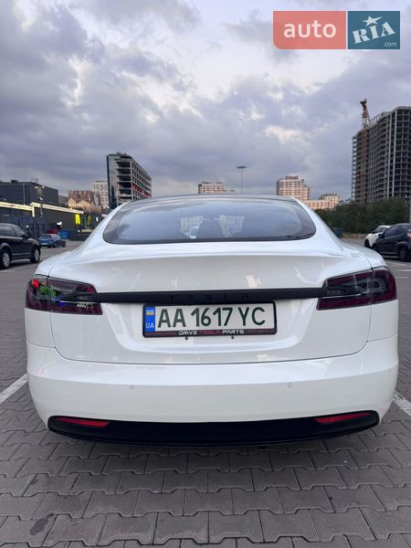 Ліфтбек Tesla Model S 2018 в Києві