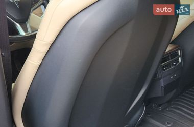 Лифтбек Tesla Model S 2016 в Киеве