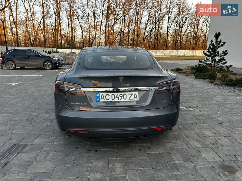 Лифтбек Tesla Model S 2013 в Луцке