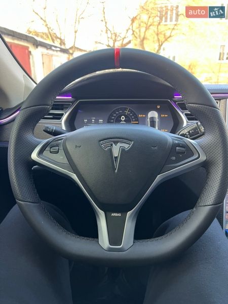 Лифтбек Tesla Model S 2013 в Львове