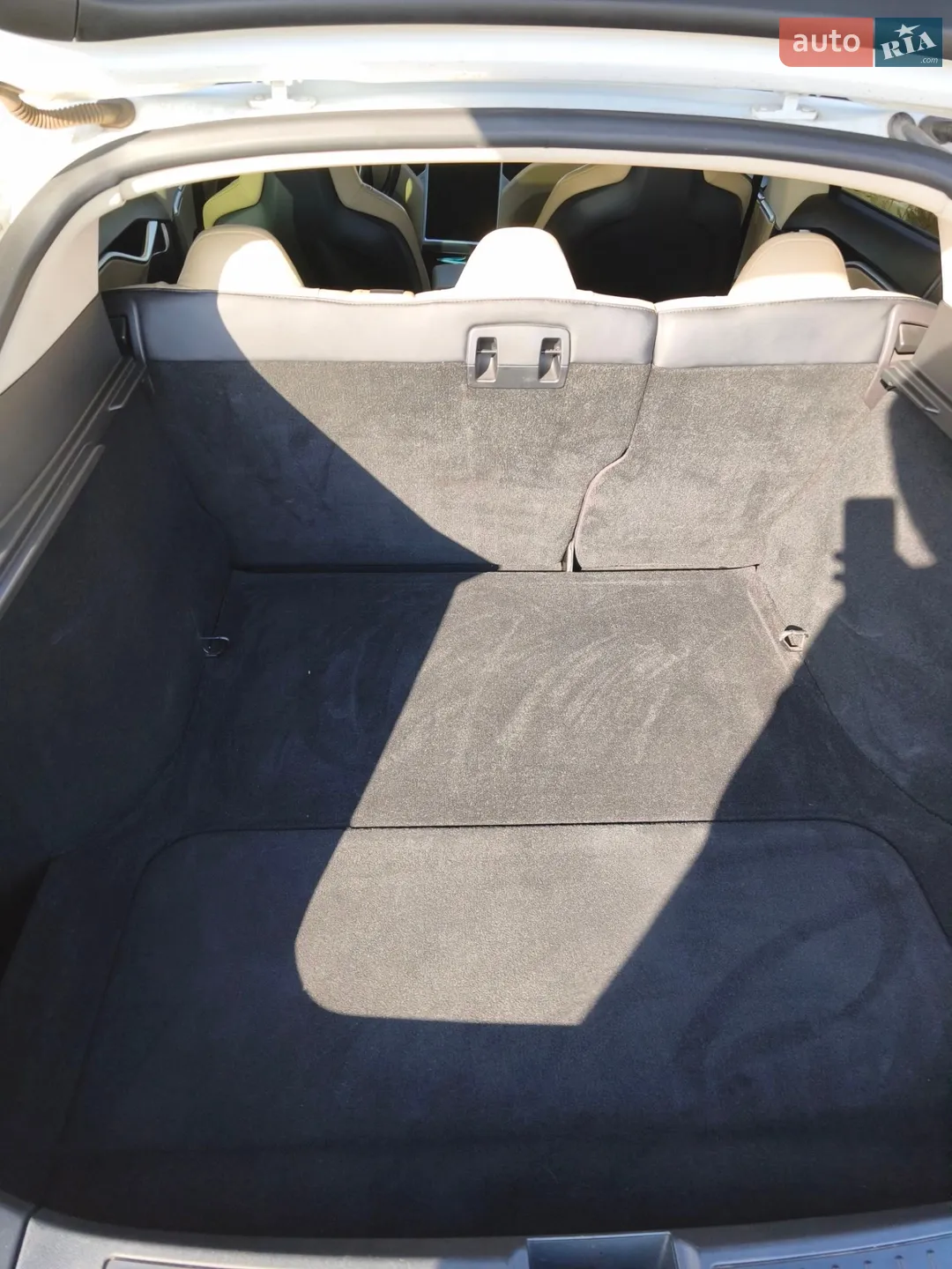 2014 Tesla Model S - мініатюра 21