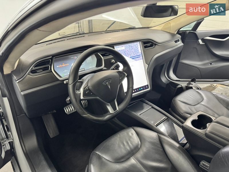 Ліфтбек Tesla Model S 2014 в Луцьку