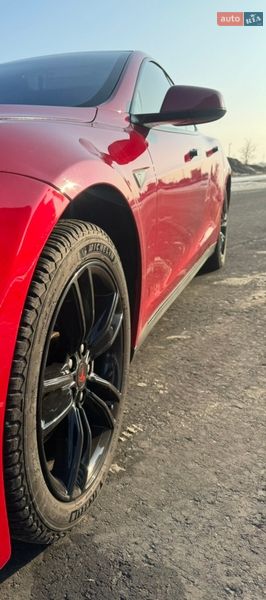Ліфтбек Tesla Model S 2014 в Черкасах фото 24 Ліфтбек Tesla Model S 2014 в Черкасах