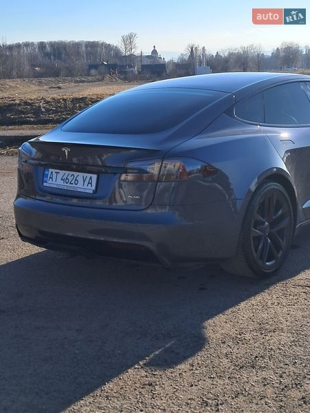 Лифтбек Tesla Model S 2021 в Коломые