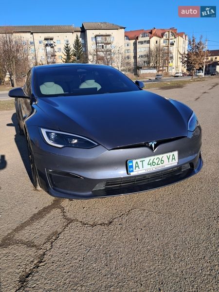 Лифтбек Tesla Model S 2021 в Коломые