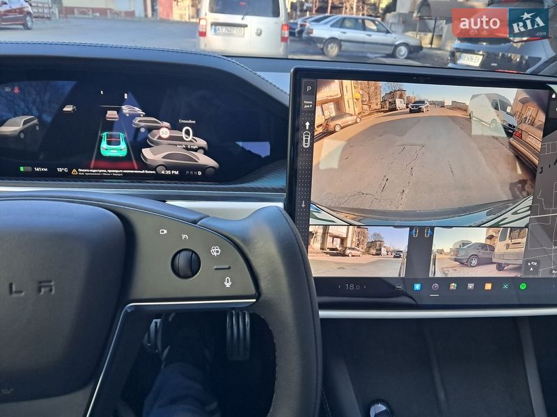 Лифтбек Tesla Model S 2021 в Коломые