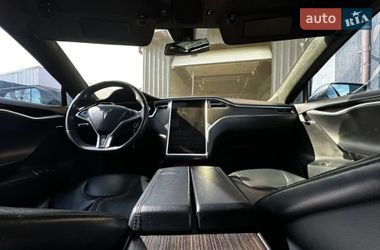 Ліфтбек Tesla Model S 2013 в Львові