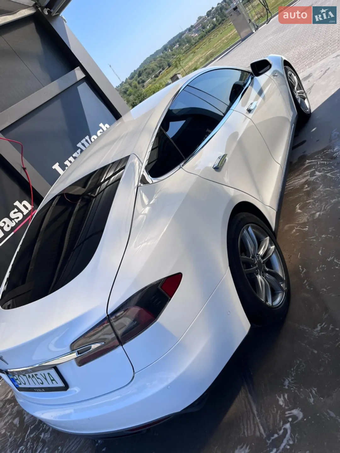 2014 Tesla Model S - мініатюра 5