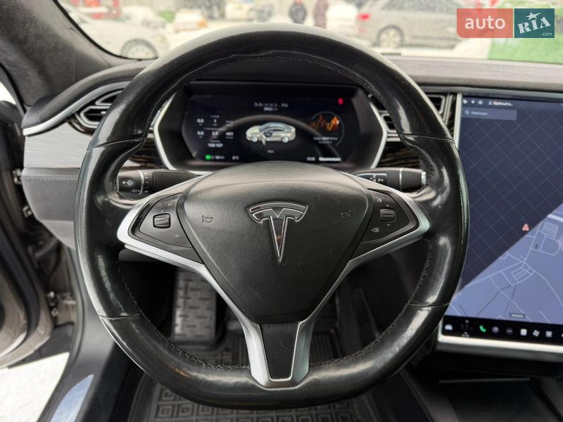 Ліфтбек Tesla Model S 2016 в Житомирі