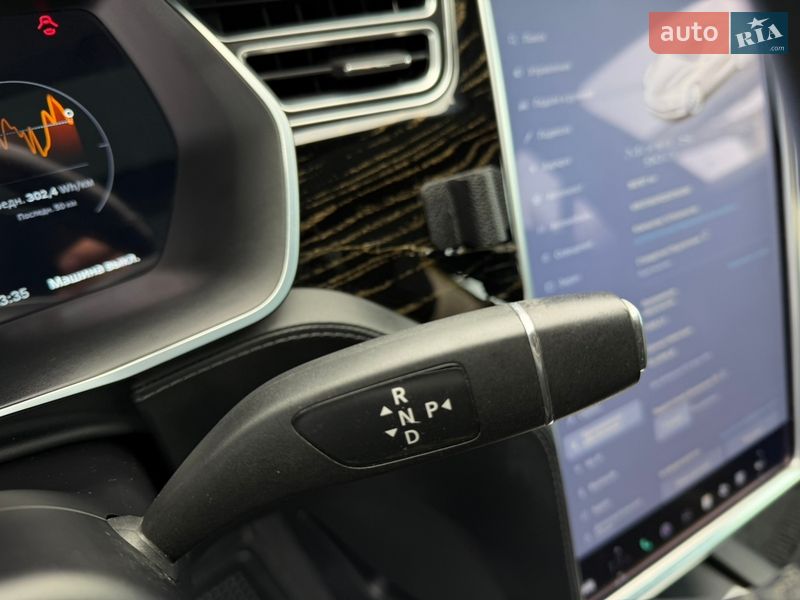 Ліфтбек Tesla Model S 2016 в Житомирі