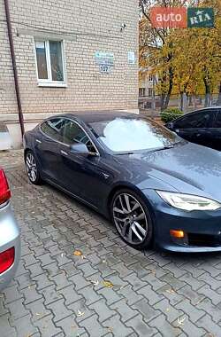 Лифтбек Tesla Model S 2017 в Днепре