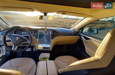 Лифтбек Tesla Model S 2012 в Виннице
