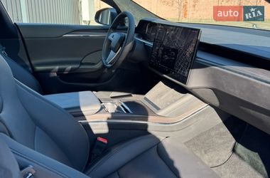 Лифтбек Tesla Model S 2023 в Киеве