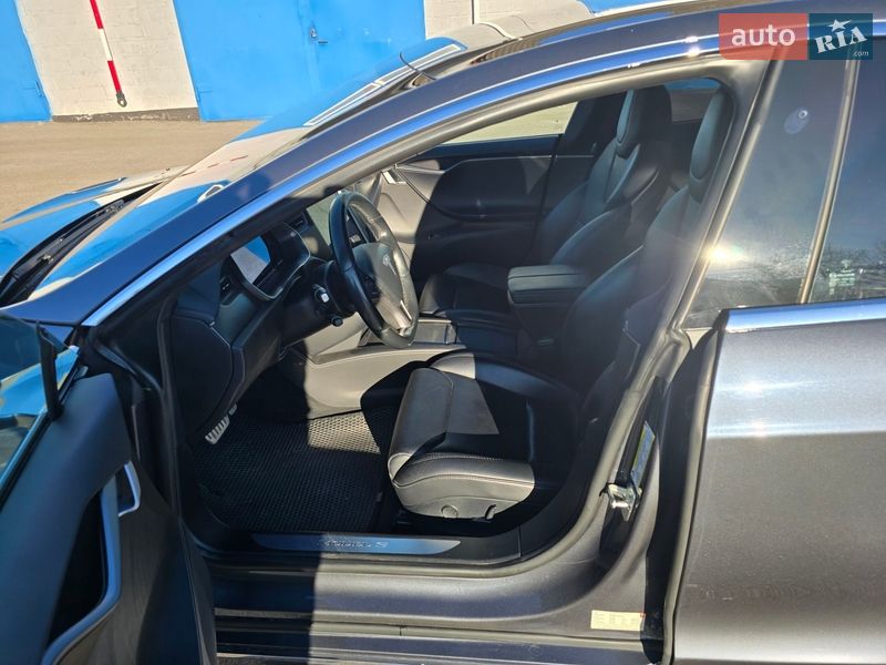 Лифтбек Tesla Model S 2018 в Кропивницком фото 10 Лифтбек Tesla Model S 2018 в Кропивницком