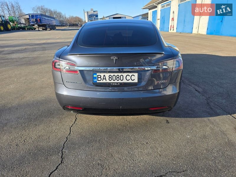 Лифтбек Tesla Model S 2018 в Кропивницком фото 3 Лифтбек Tesla Model S 2018 в Кропивницком