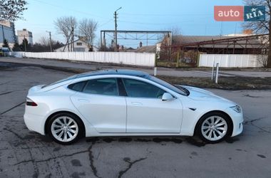 Лифтбек Tesla Model S 2016 в Белой Церкви