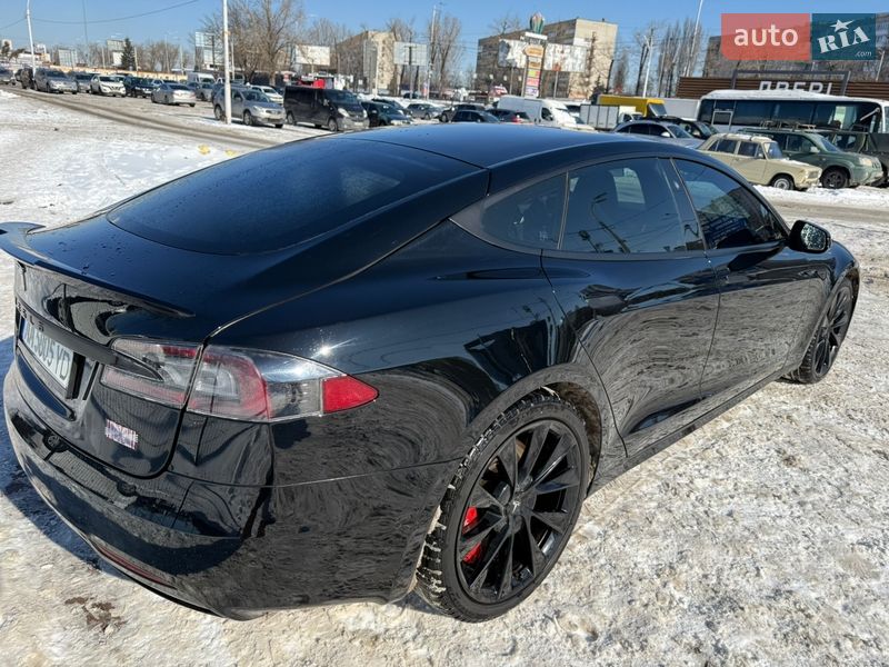 Лифтбек Tesla Model S 2018 в Киеве фото 12 Лифтбек Tesla Model S 2018 в Киеве