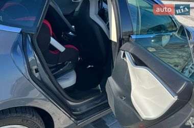 Лифтбек Tesla Model S 2013 в Ровно