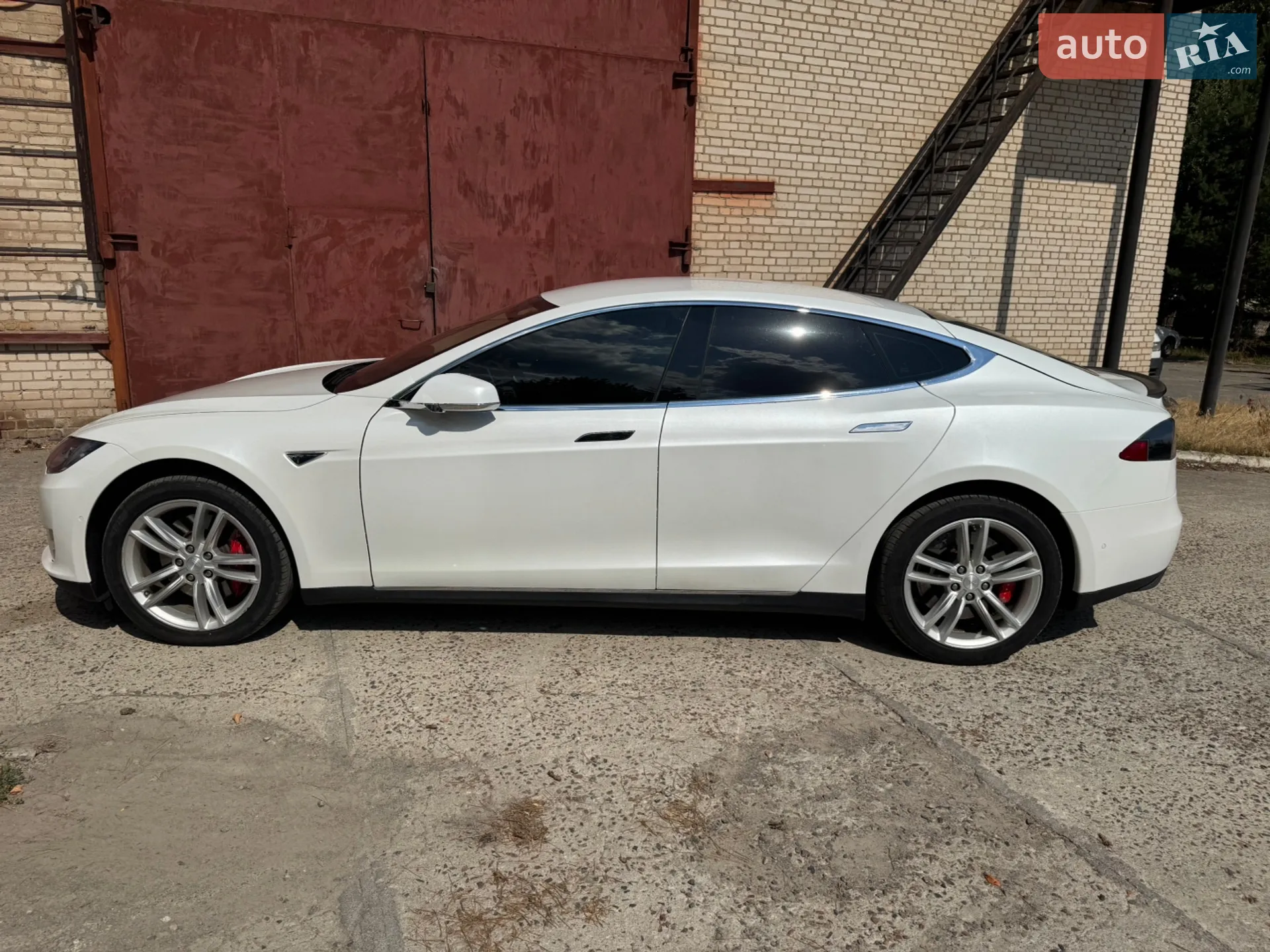 2015 Tesla Model S - мініатюра 2
