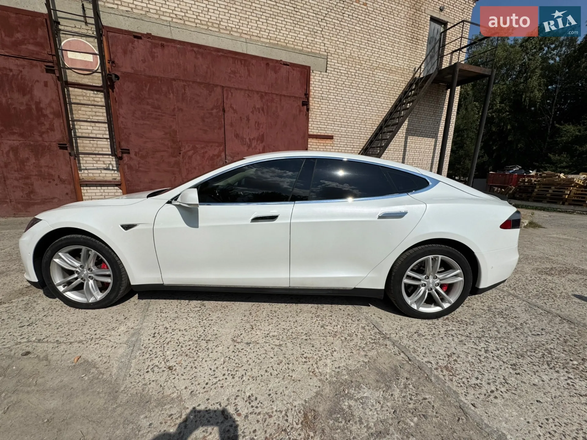2015 Tesla Model S - мініатюра 10