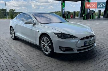 Лифтбек Tesla Model S 2015 в Бершади фото 12 Лифтбек Tesla Model S 2015 в Бершади