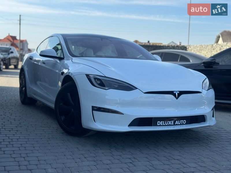 Ліфтбек Tesla Model S 2023 в Івано-Франківську