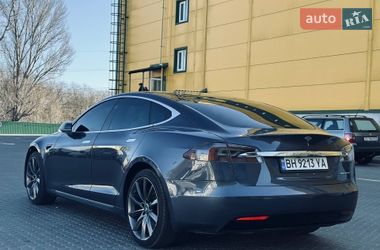 Лифтбек Tesla Model S 2020 в Одессе