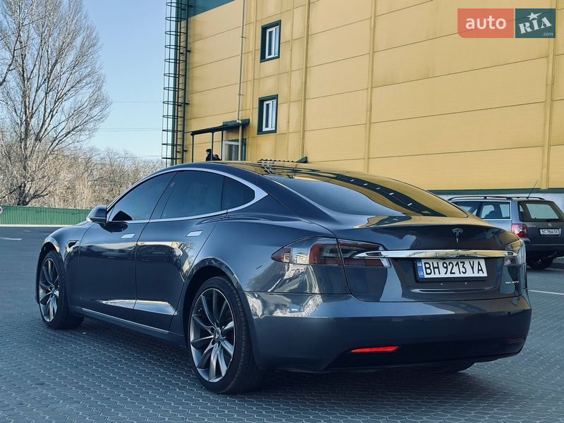 Лифтбек Tesla Model S 2020 в Одессе
