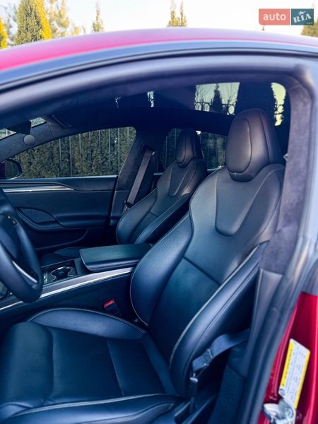 Лифтбек Tesla Model S 2024 в Одессе